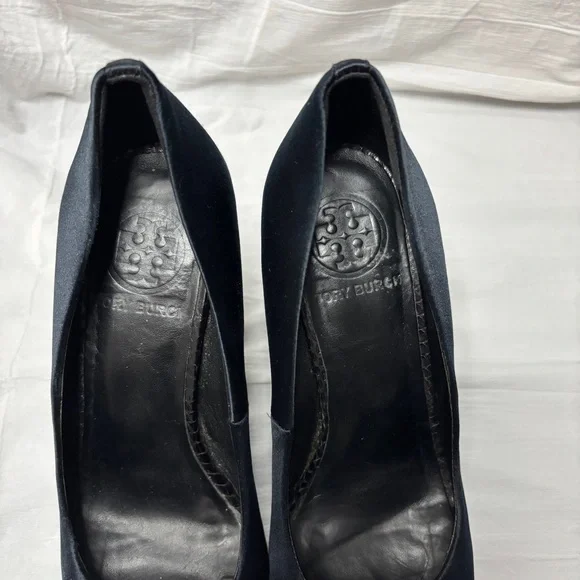 Tory Burch Peep Toe Heels + Dust Bag 6.5 Black - Picture 8 of 16